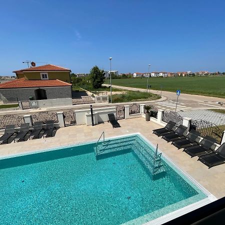 Vila Softic Azra Umag Bagian luar foto