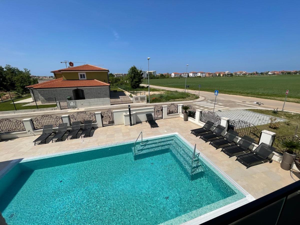 Vila Softic Azra Umag Bagian luar foto