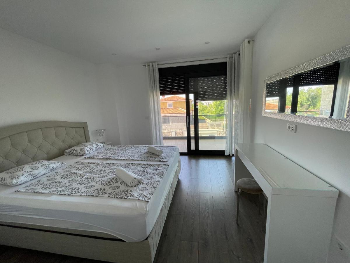 Vila Softic Azra Umag Bagian luar foto